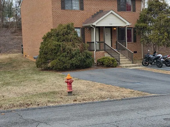 628 & 630 D St, Staunton, VA 24401