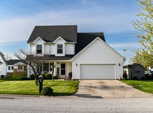 415 E Maple St, Bainbridge, IN 46105