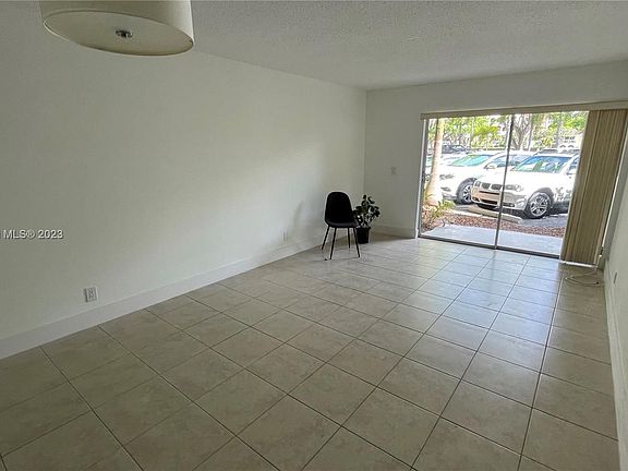5th image of 7900 Camino Cir APT 106
