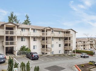 17512 83rd Pl NE APT B303, Kenmore, WA 98028