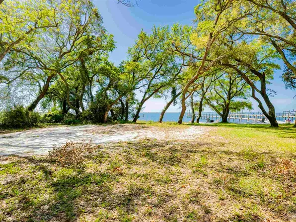 4503 Brickyard Bayou Rd, Gulf Breeze, FL 32563