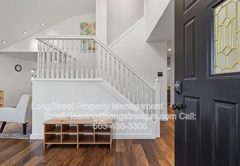 3144 NE 2nd Ct — Photo 8