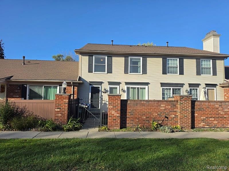 1st image of 41128 Northwind Dr