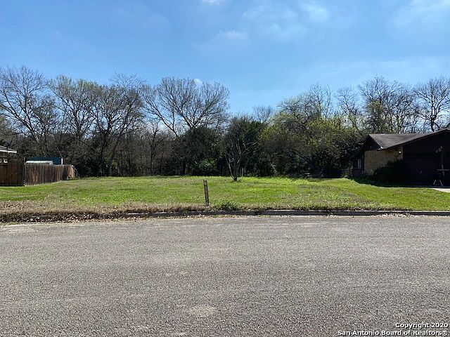 1st image of 138 Forest Dr