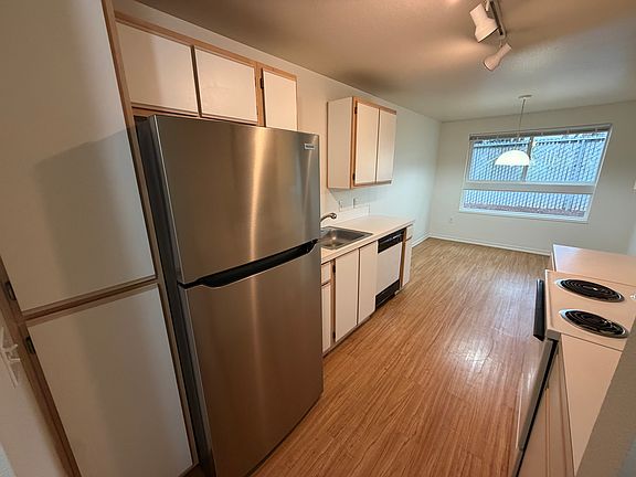 5th image of 4785 Skyline Rd S APT 109