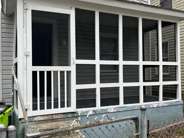 1121 Williams St, New Bern, NC 28560