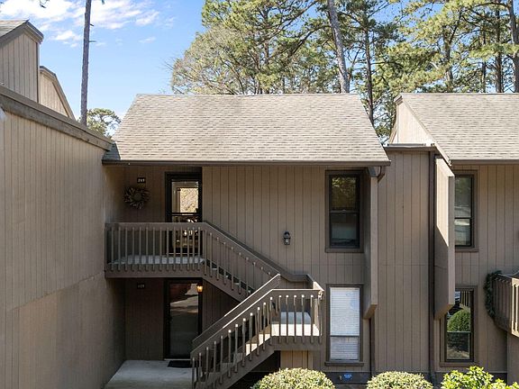 2nd image of 10 Pine Tree Road # 209