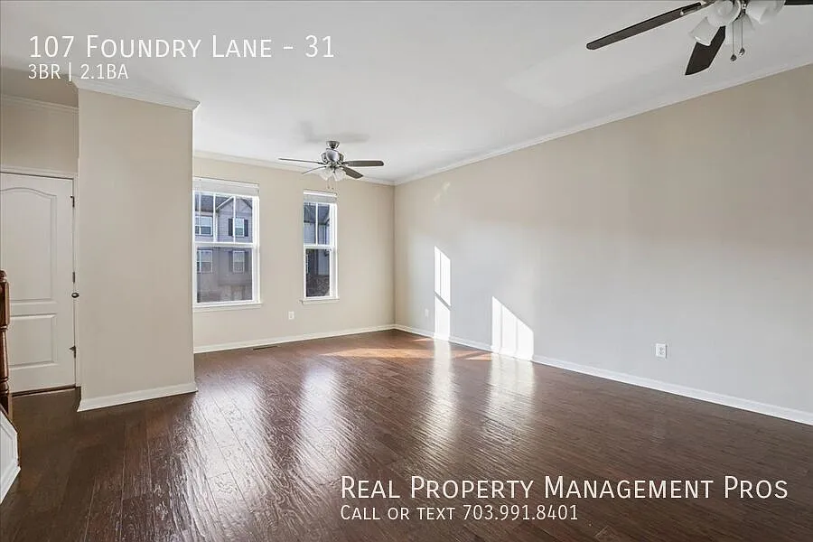 Gorgeous 3-Bedroom, 2.5-Bath Condo with Community Pool in Stafford! — Photo 2