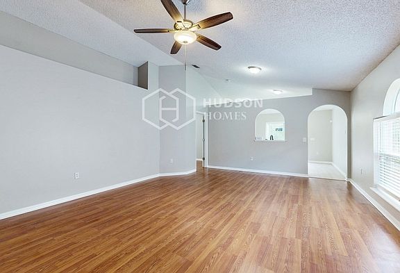 4th image of 30422 Birdhouse Dr