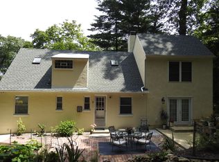 677 Shoemaker Ln, King Of Prussia, PA 19406