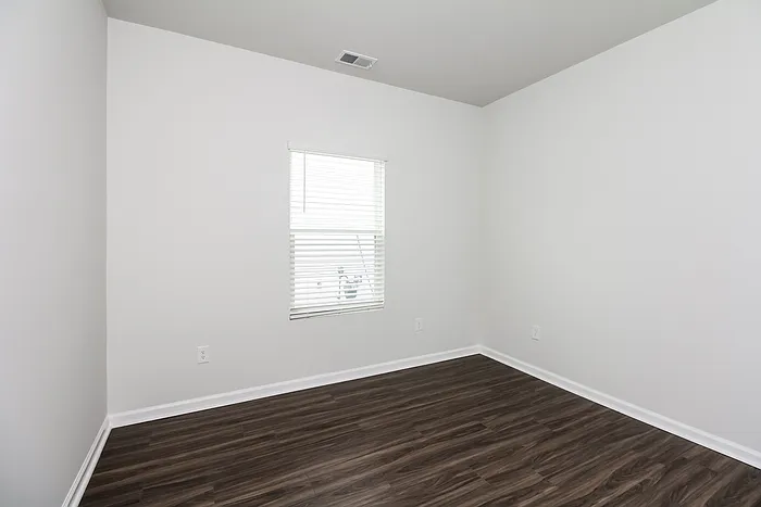 212 Dorian Loop — Photo 10