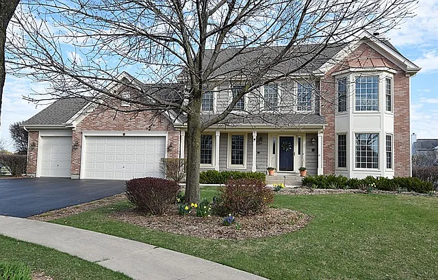 4 White Oak Ct photo 1
