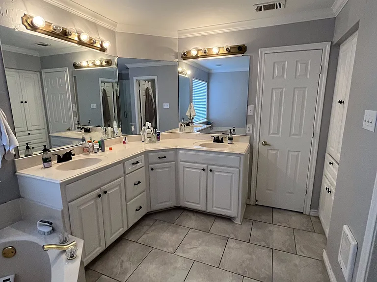 2708 Willow Creek Ct — Photo 16