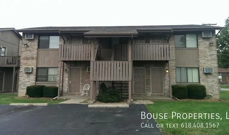 1017 Brookshire Ct #D — Photo 1