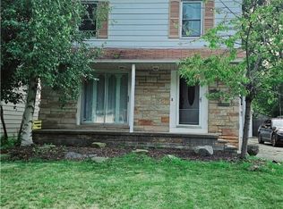 1402 Clearview Rd, Lyndhurst, OH 44124