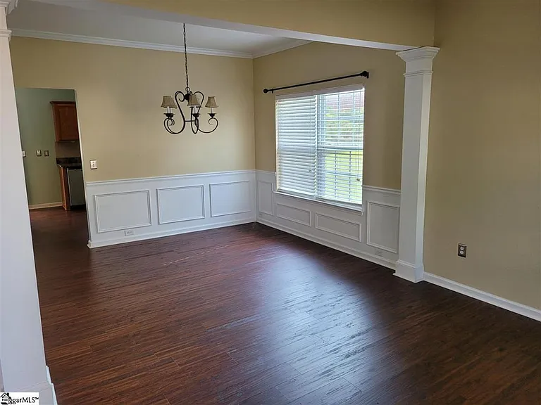 206 Chartwell Dr — Photo 6
