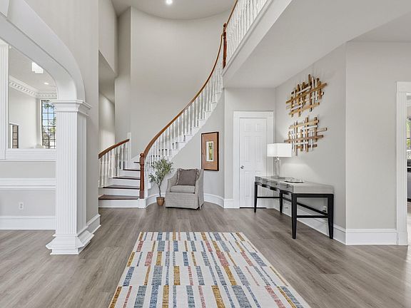 4th image of 7611 Naremore Dr