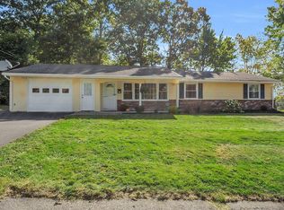 1 Alan Rd, Hudson, MA 01749