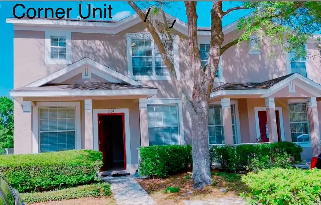 1564 Blue Magnolia Rd — Photo 2