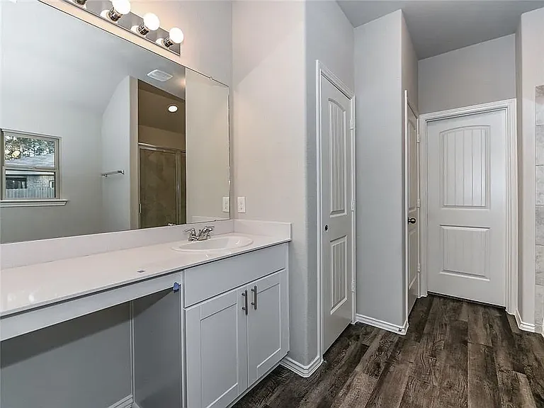 20329 W 194th St — Photo 13
