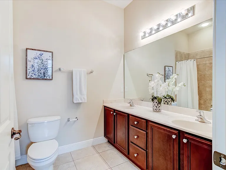 1570 Lake Baldwin Ln #A — Photo 20