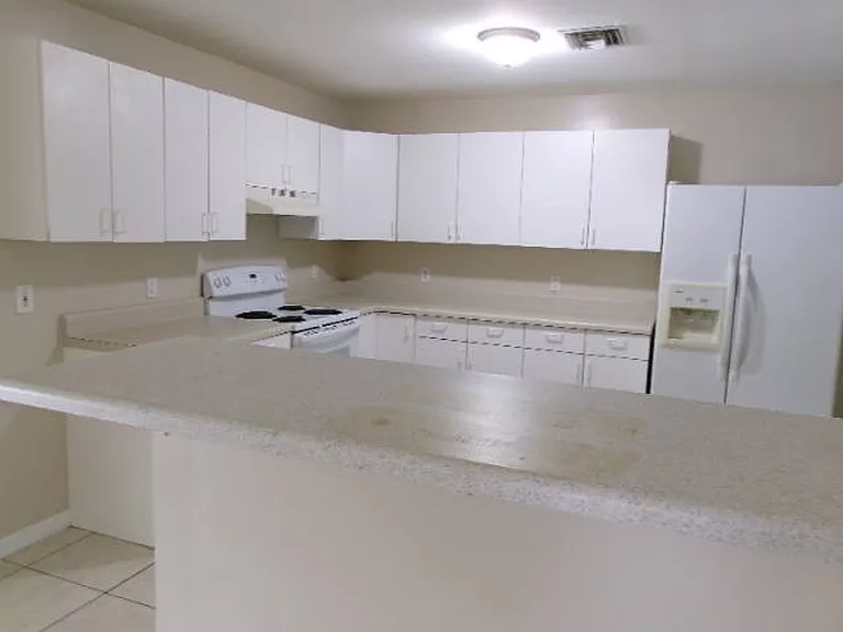 2821 Santa Barbara Blvd — Photo 5