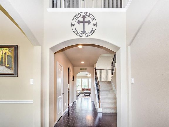 3rd image of 26335 Cedar Pine Dr