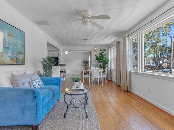 5th image of 1817 Jack Frost Rd