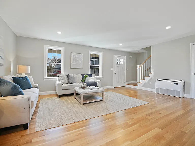 7 Waterman Way — Photo 14