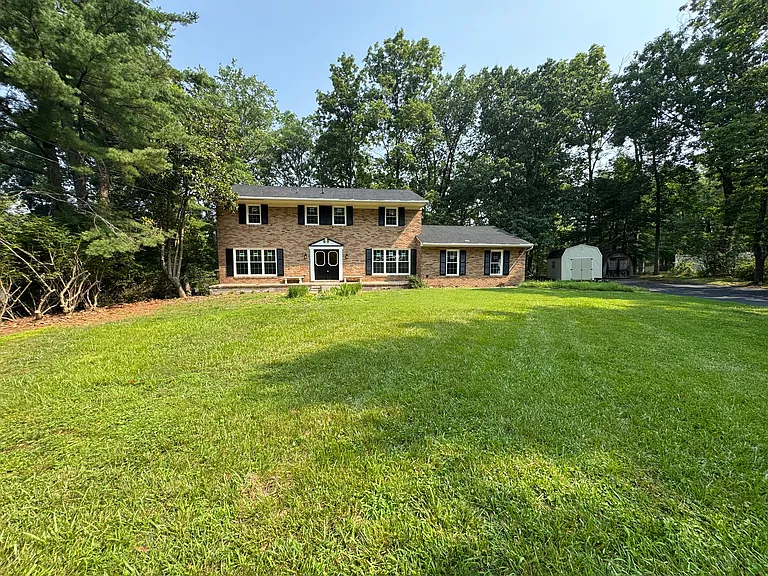 52 Lochatong Rd — Photo 1