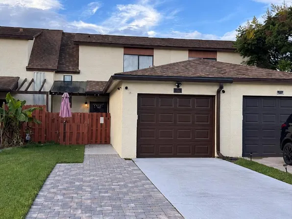 46 Bogart Pl, Merritt Island, FL 32953