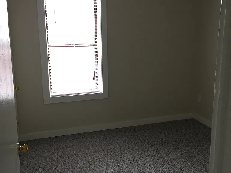 54-56 Grand Ave #4 — Photo 17