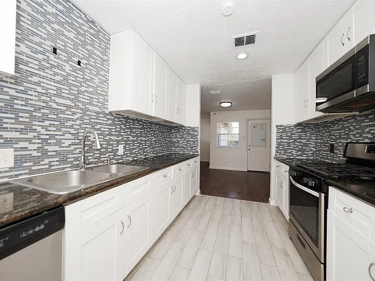 5375 Little John Ln — Photo 18