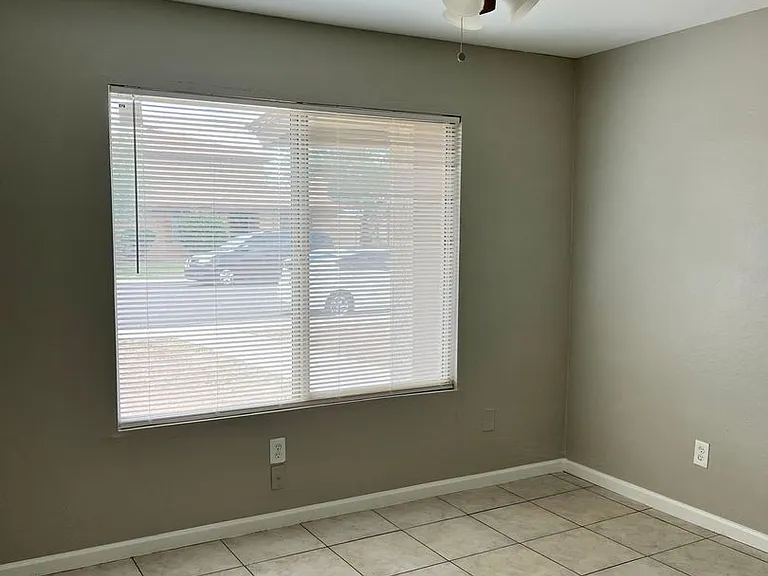3352 W Harmont Dr #1 — Photo 17