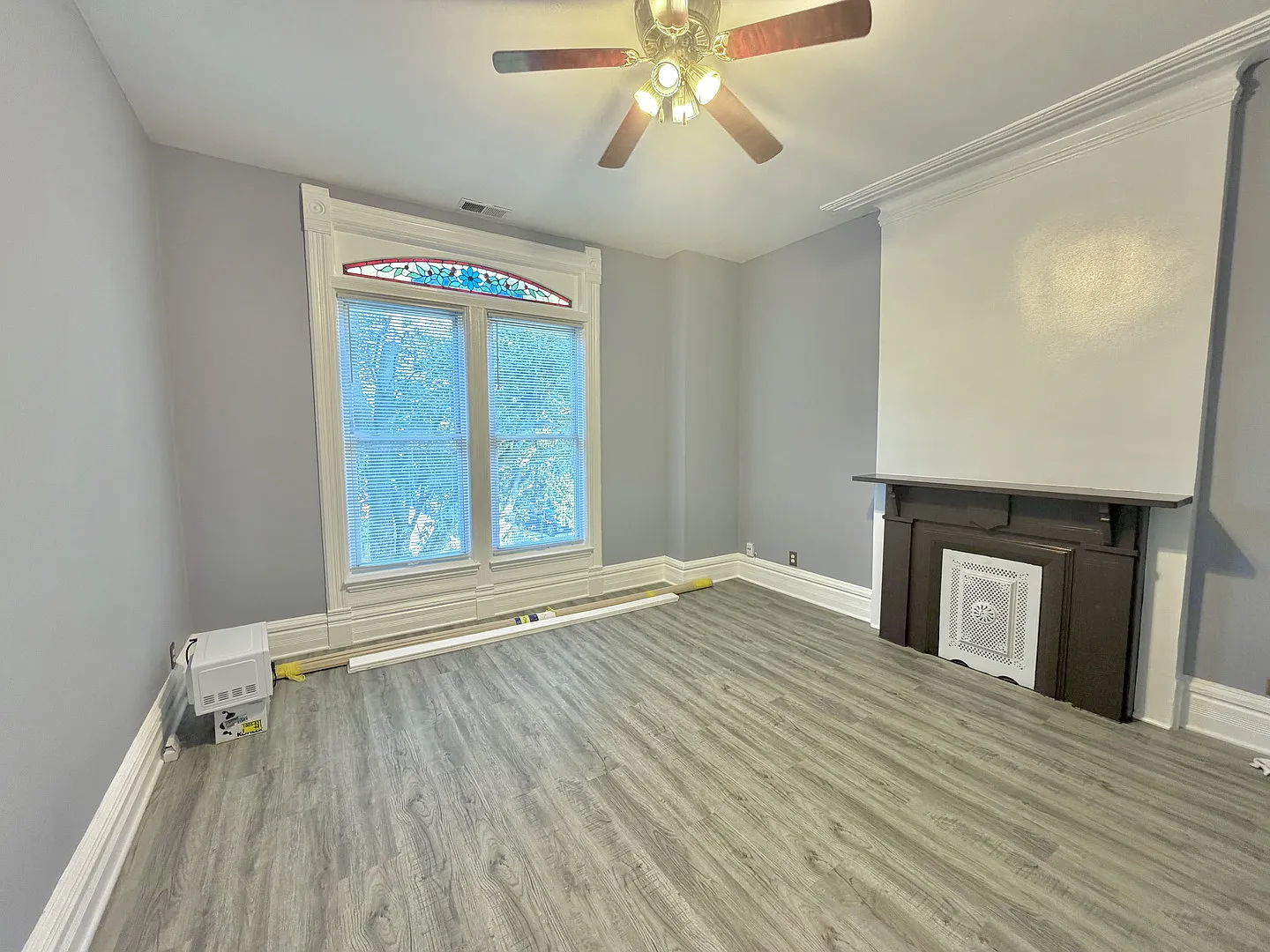 3 bed, 1200 sqft, $2,200 — Photo 3