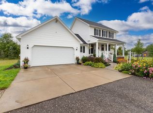 7960 Goodrich Rd, Clarence Center, NY 14032