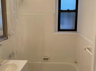 663 Locust St APT 1A, Mount Vernon, NY 10552