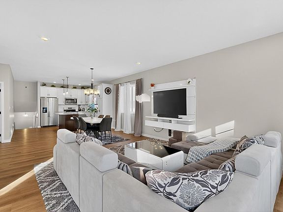 4th image of 5303 56th St NW