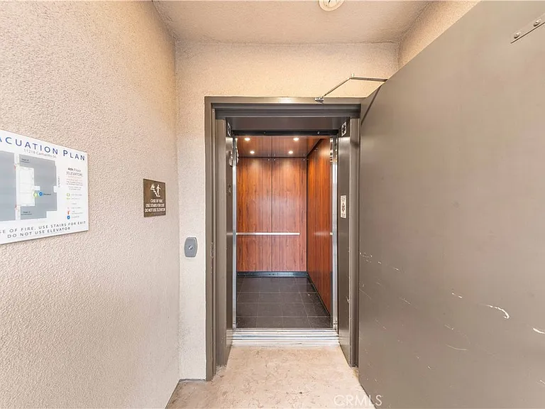 11218 Camarillo St #404 — Photo 15