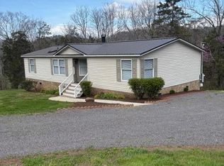 2214 Hinds Creek Rd, Heiskell, TN 37754