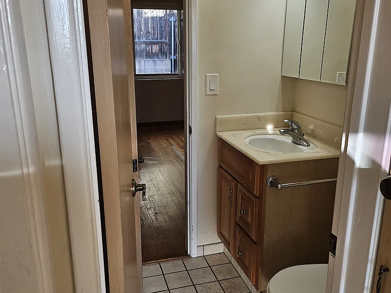 5818 Lauretta St — Photo 16