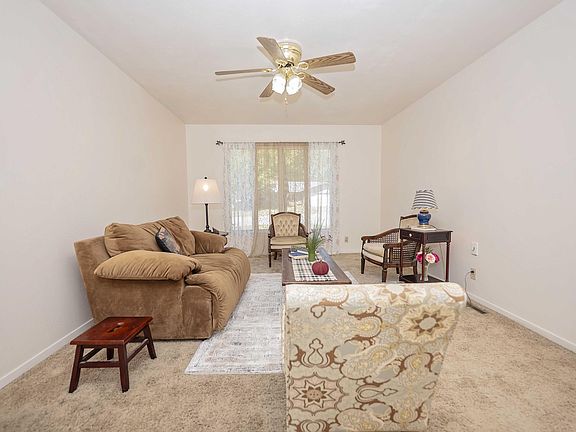 4th image of 2516 S Weaver Avenue