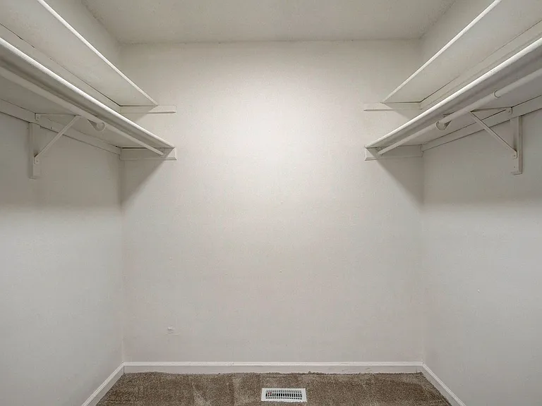 The Grove on Harcourt — Photo 17