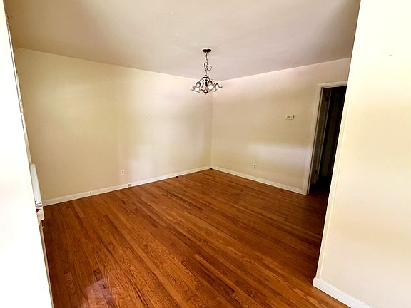 4th image of 1373 Markan Dr #1