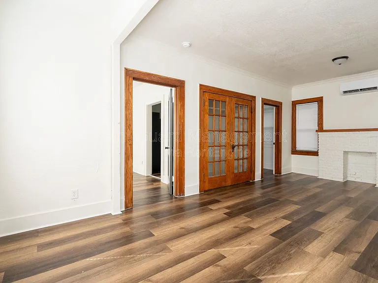423 N Emporia Ave #2 — Photo 1