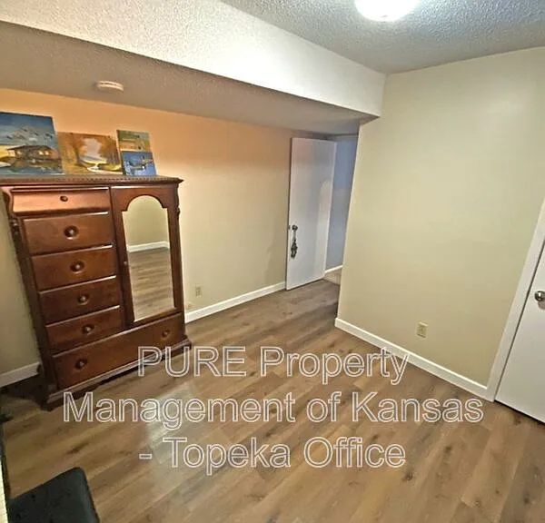10903 Gillette St — Photo 18