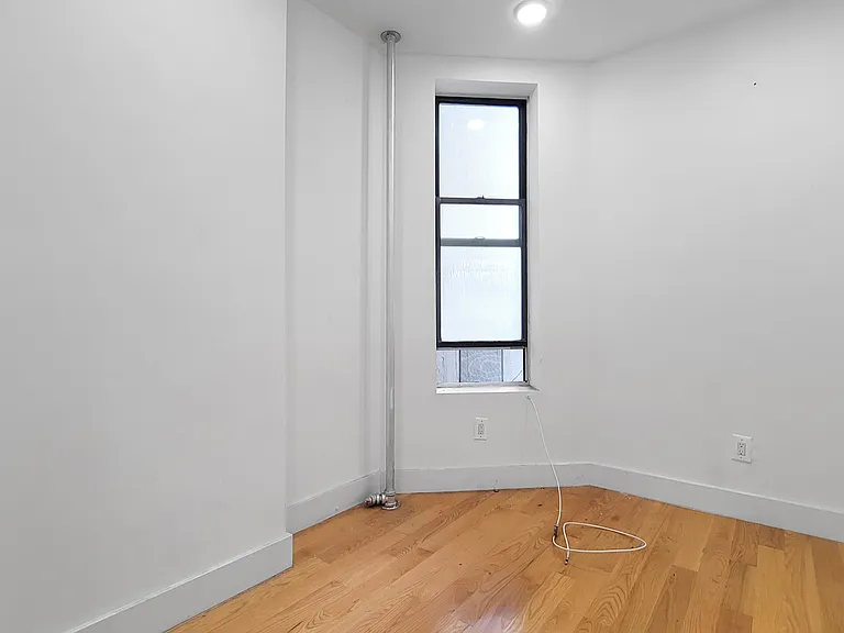 350 Lenox Ave #2R — Photo 7