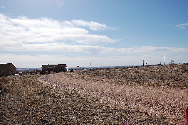 2nd image of 279 E Ladonia Ct