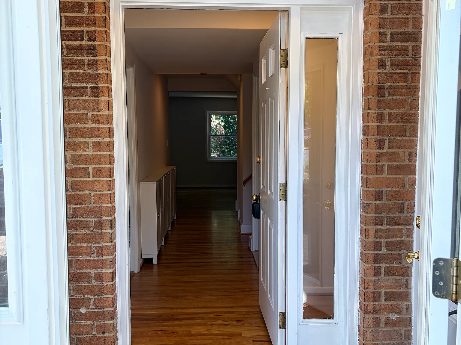 3 bed, 1870 sqft, $3,500 — Photo 4