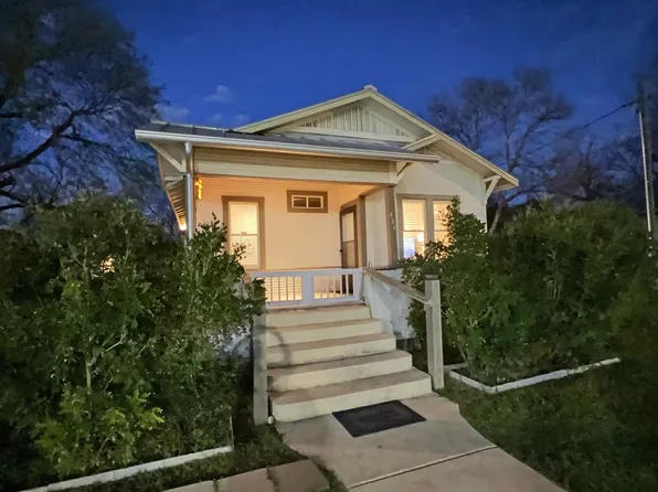 404 W Walnut St, Seguin, TX 78155